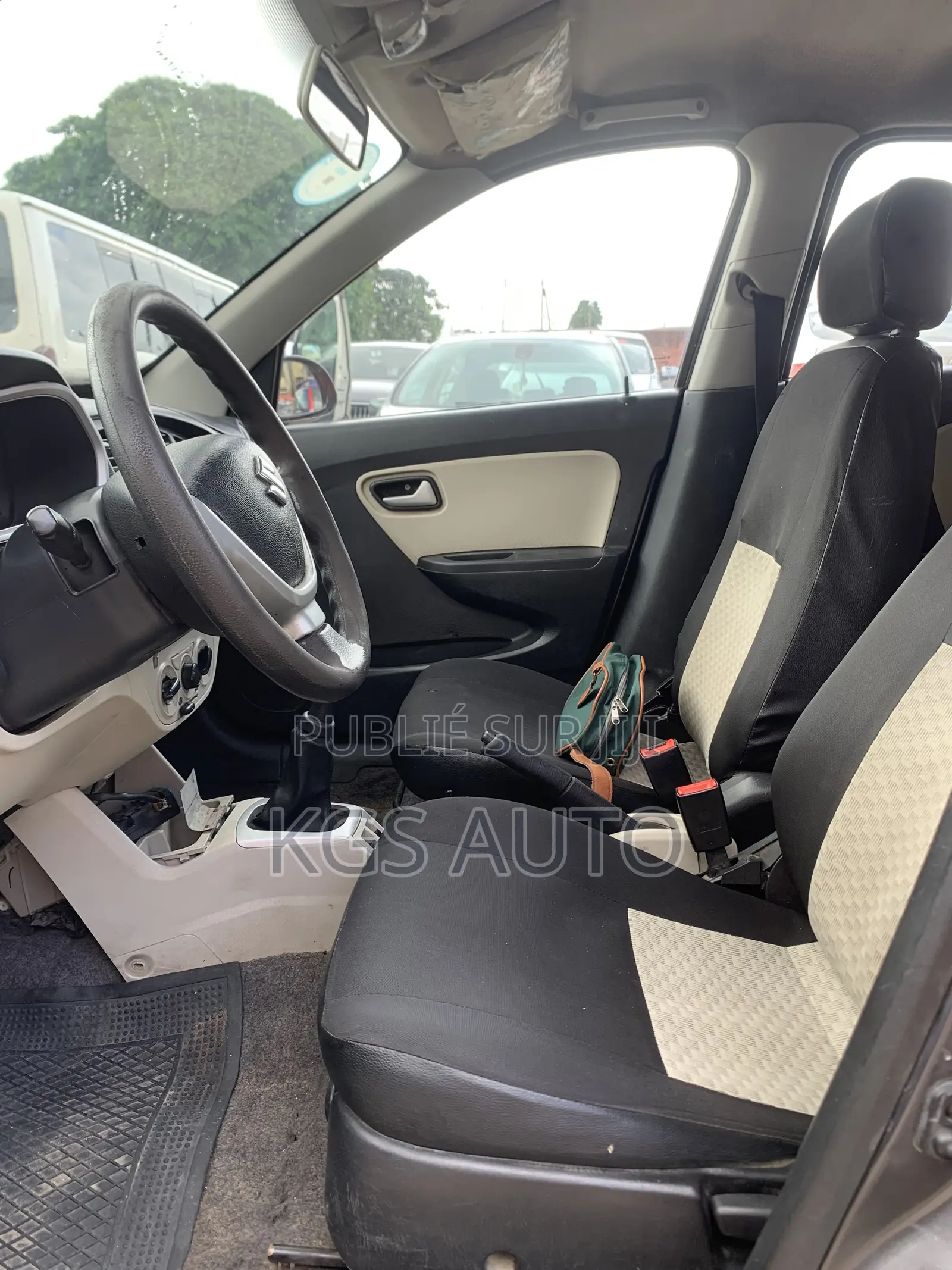 Suzuki Alto 2024 Orange