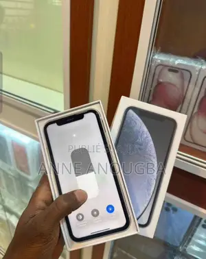 Nouveau Apple iPhone XR 128 GB Doré