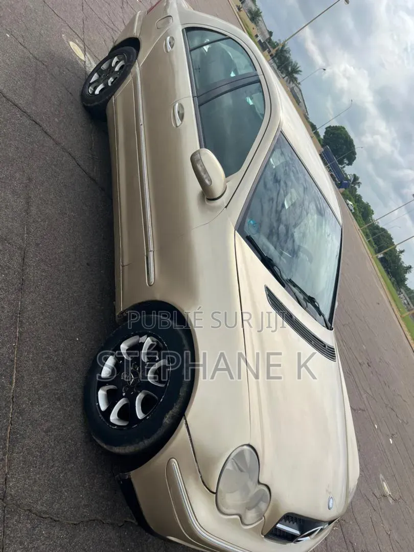 Mercedes-Benz C200 2001 Argenté