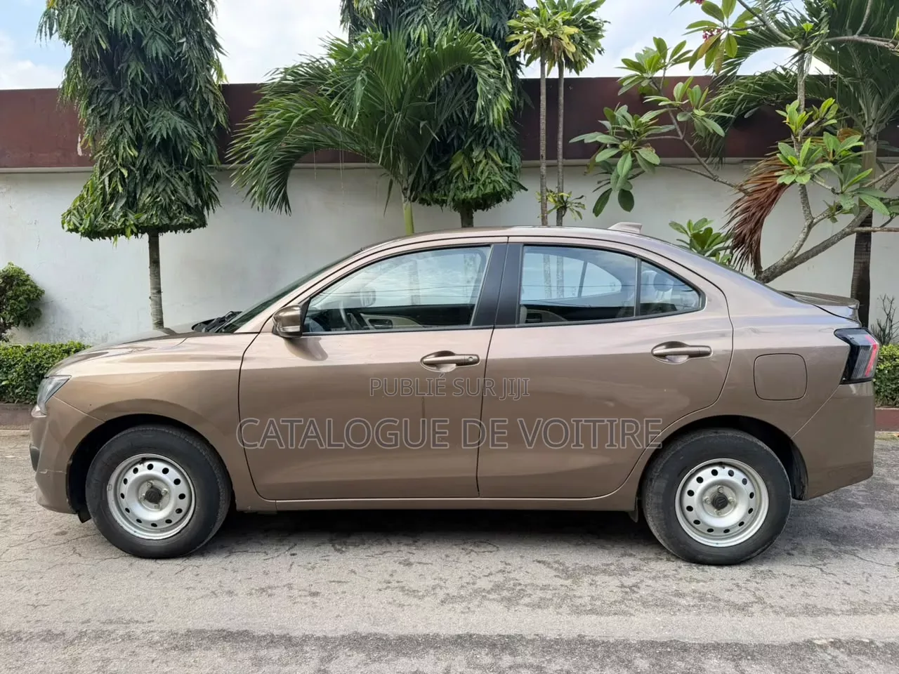 Suzuki Dzire 2025 Marron