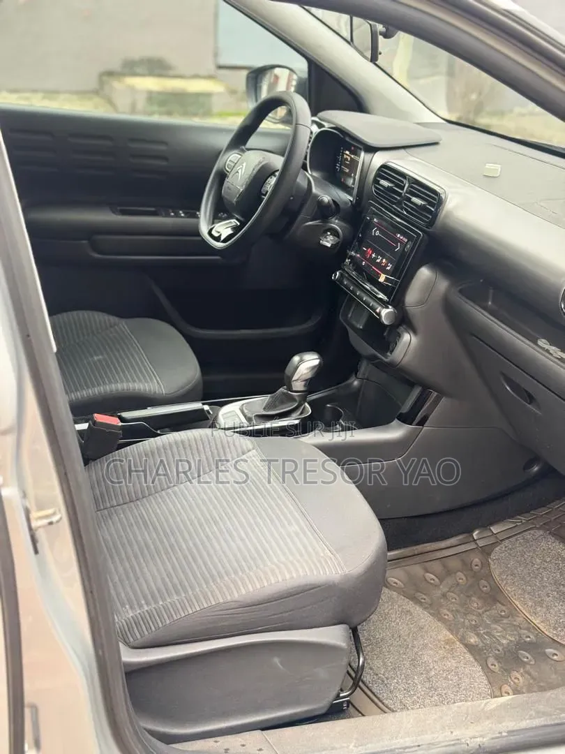 Citroen C4 2021 Gris