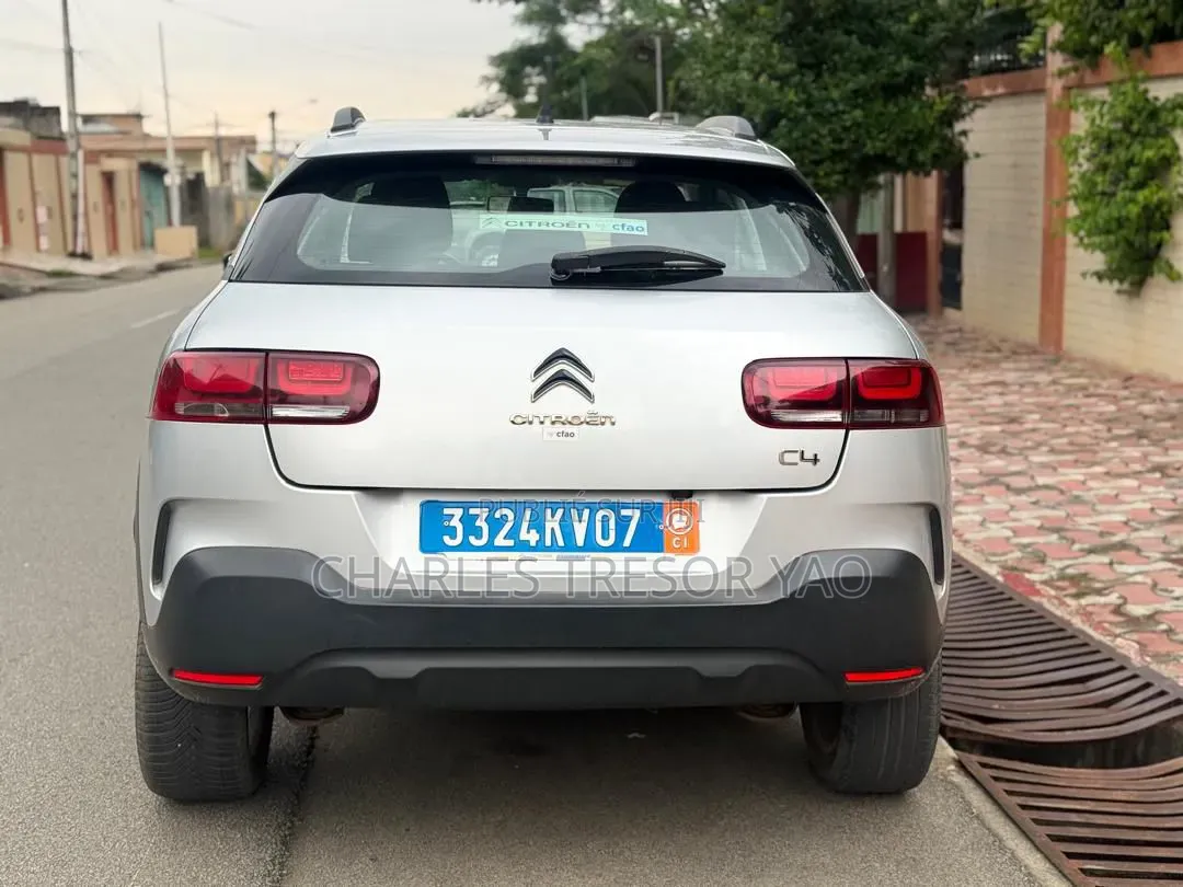 Citroen C4 2021 Gris