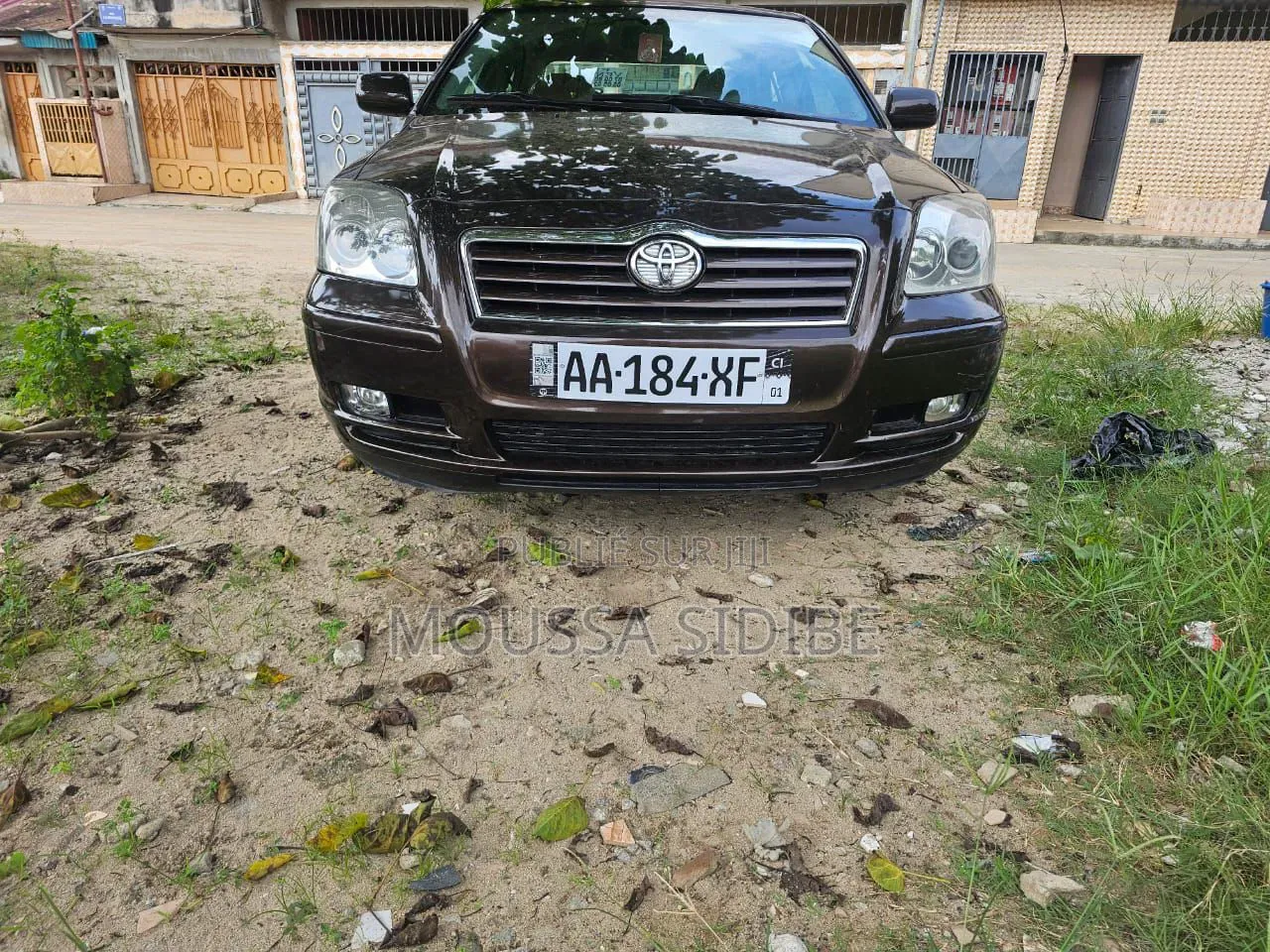 Toyota Avensis 2005 Gris