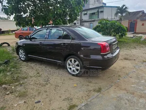 Toyota Avensis 2005 Gris