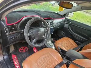 Toyota Avensis 2005 Gris