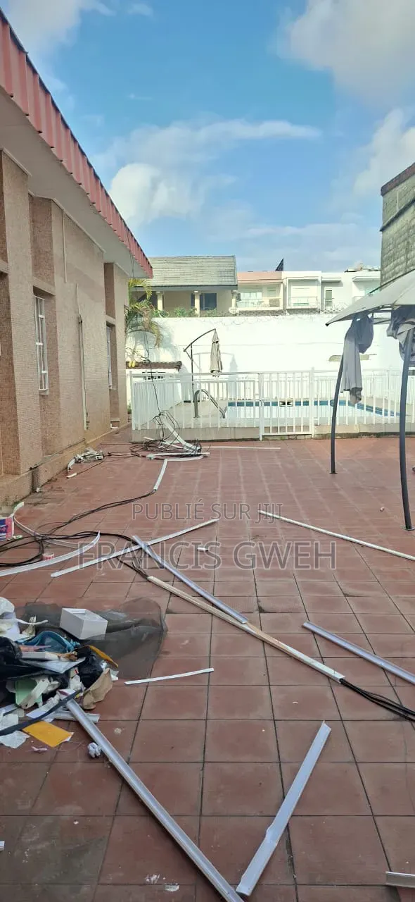 6chbre Duplex dans Francis Gweh, Cocody à Louer