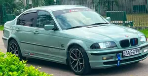 BMW 318i 2000 Vert