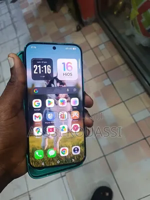 Nouveau Tecno Spark 40 Pro 256 GB Vert