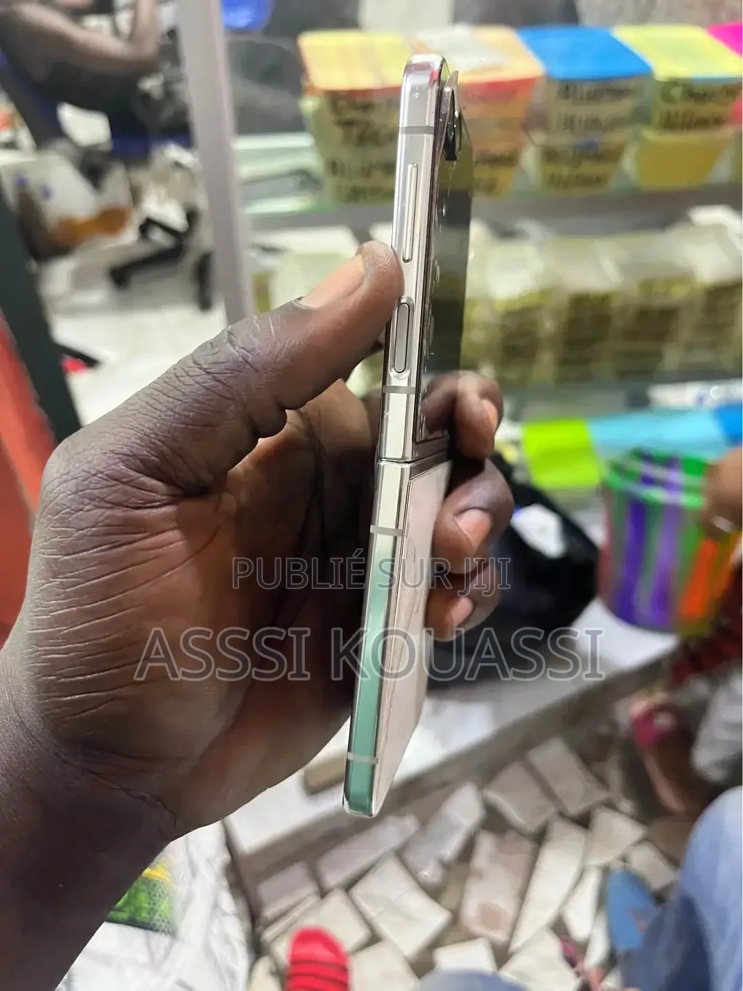 Nouveau Samsung Galaxy Z Flip 5 512 GB Gris