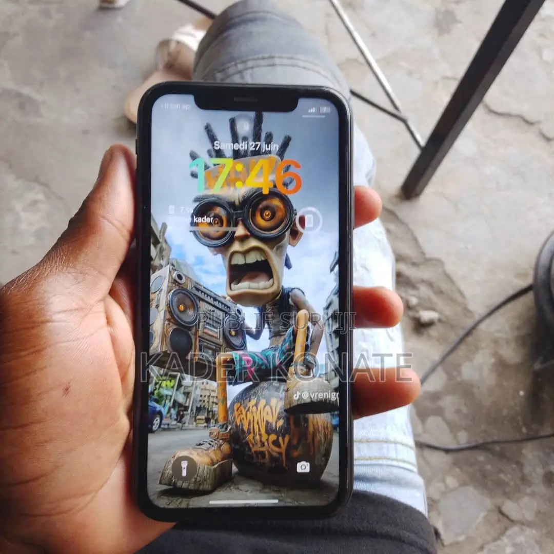 Nouveau Apple iPhone XR 64 GB Noir