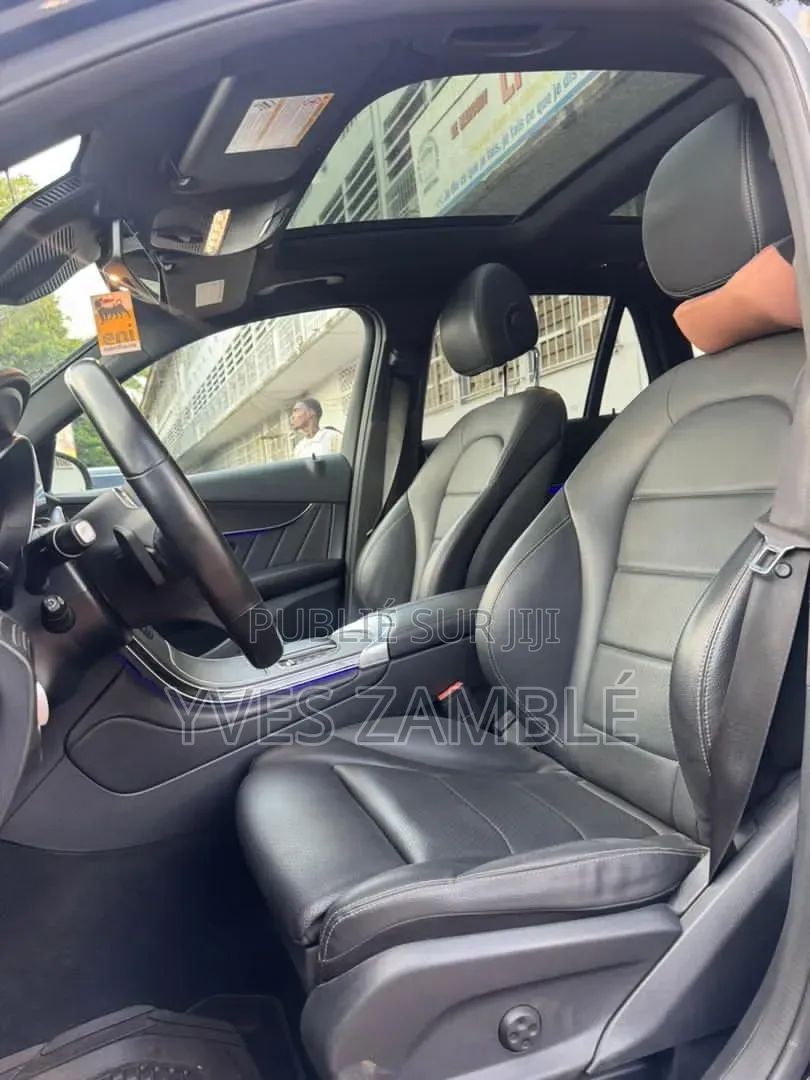 Mercedes-Benz C300 2022 Noir