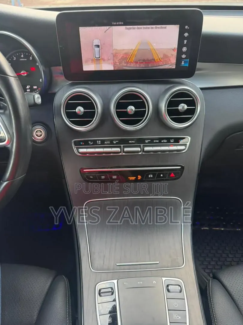 Mercedes-Benz C300 2022 Noir