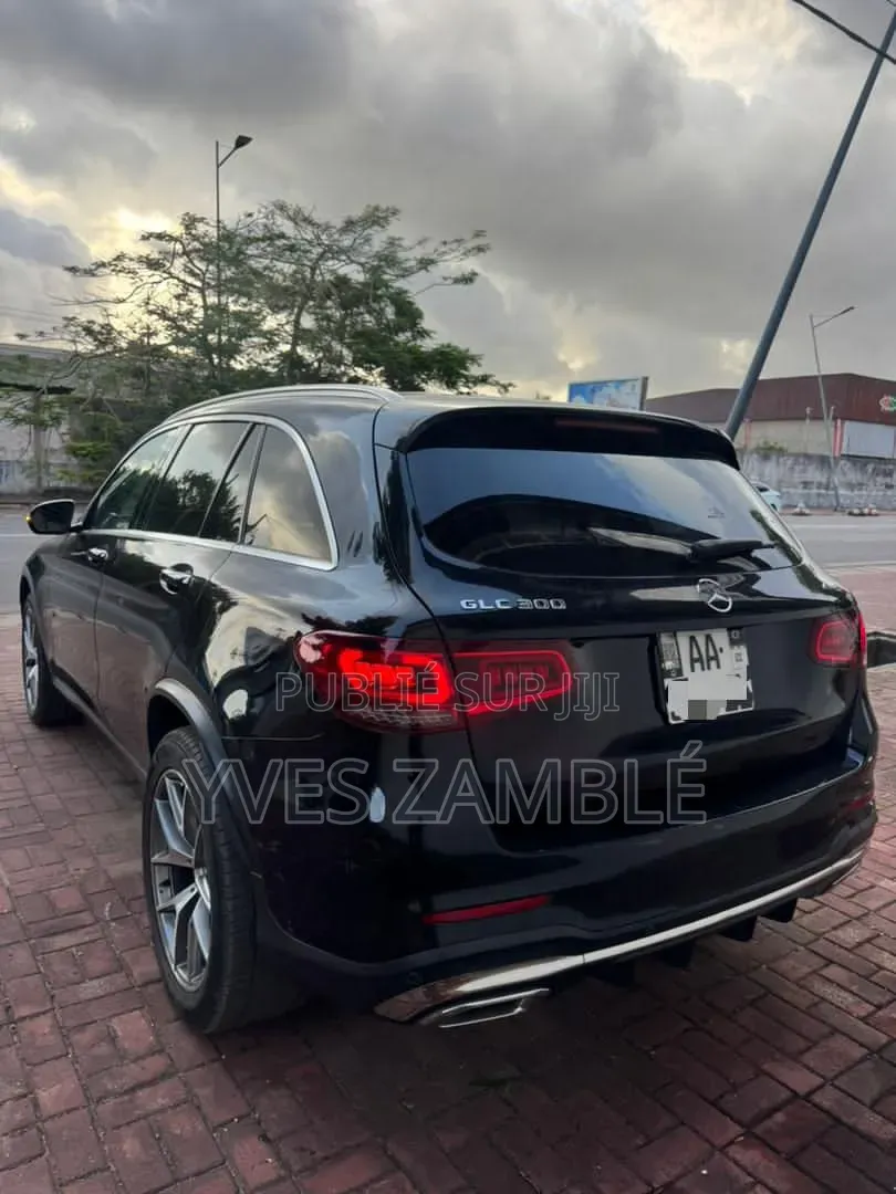 Mercedes-Benz C300 2022 Noir
