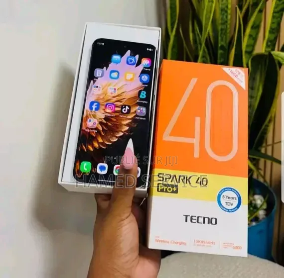 Nouveau Tecno Spark 40 Pro+ 256 GB Autre