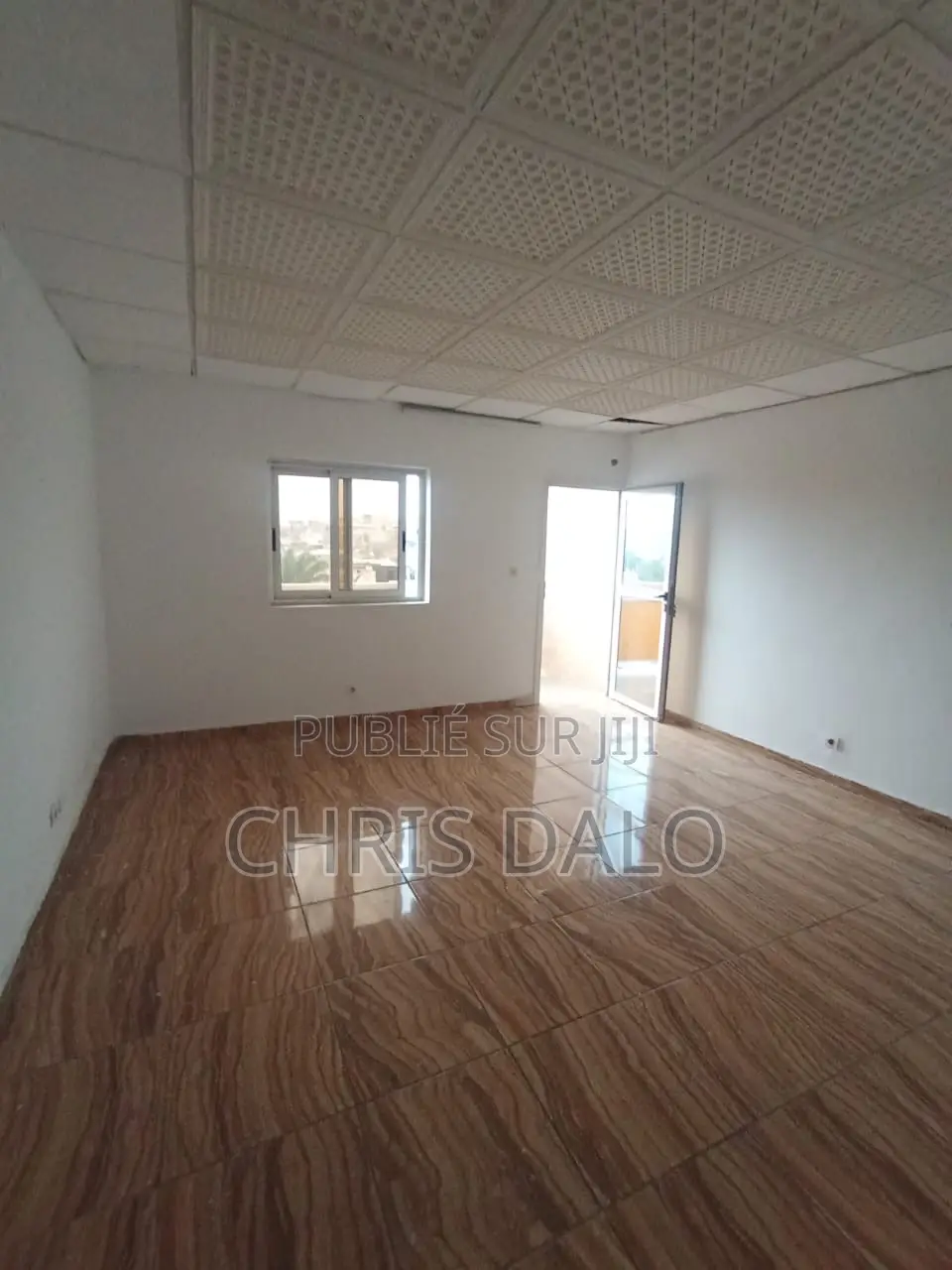 1chbre Appartement dans Roberson, Cocody à Louer