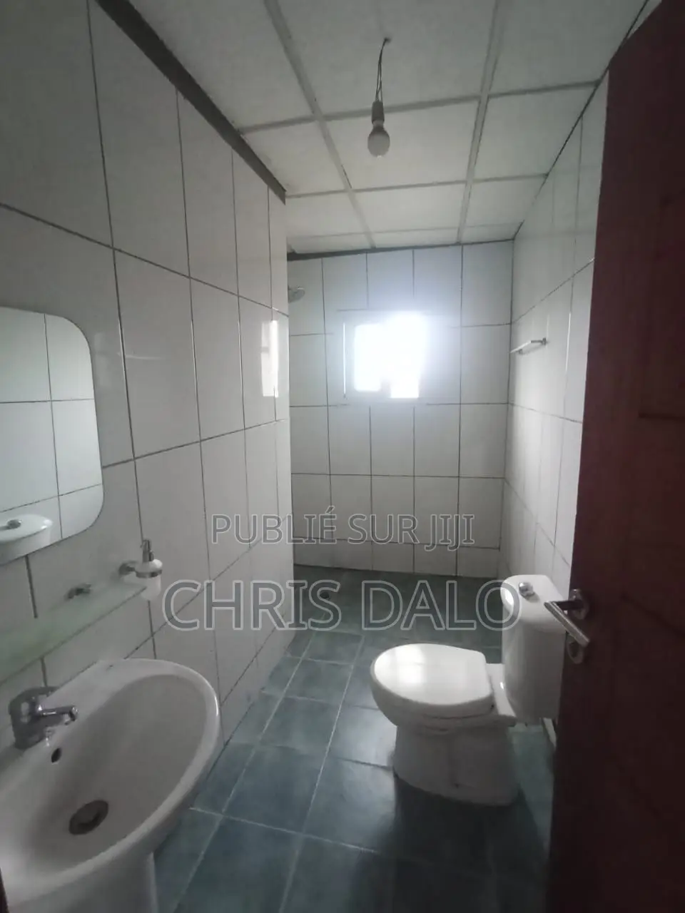 1chbre Appartement dans Roberson, Cocody à Louer