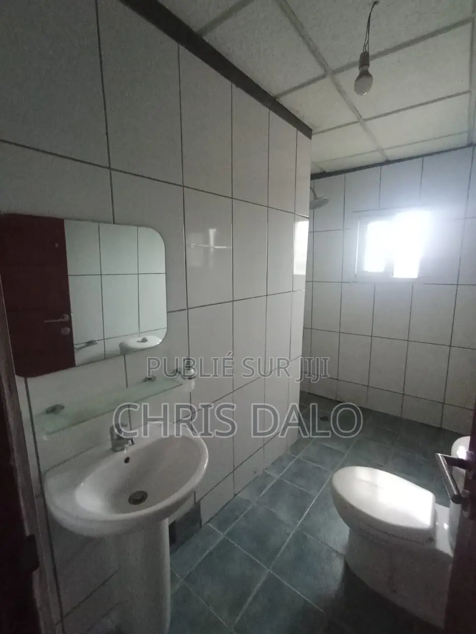 1chbre Appartement dans Roberson, Cocody à Louer