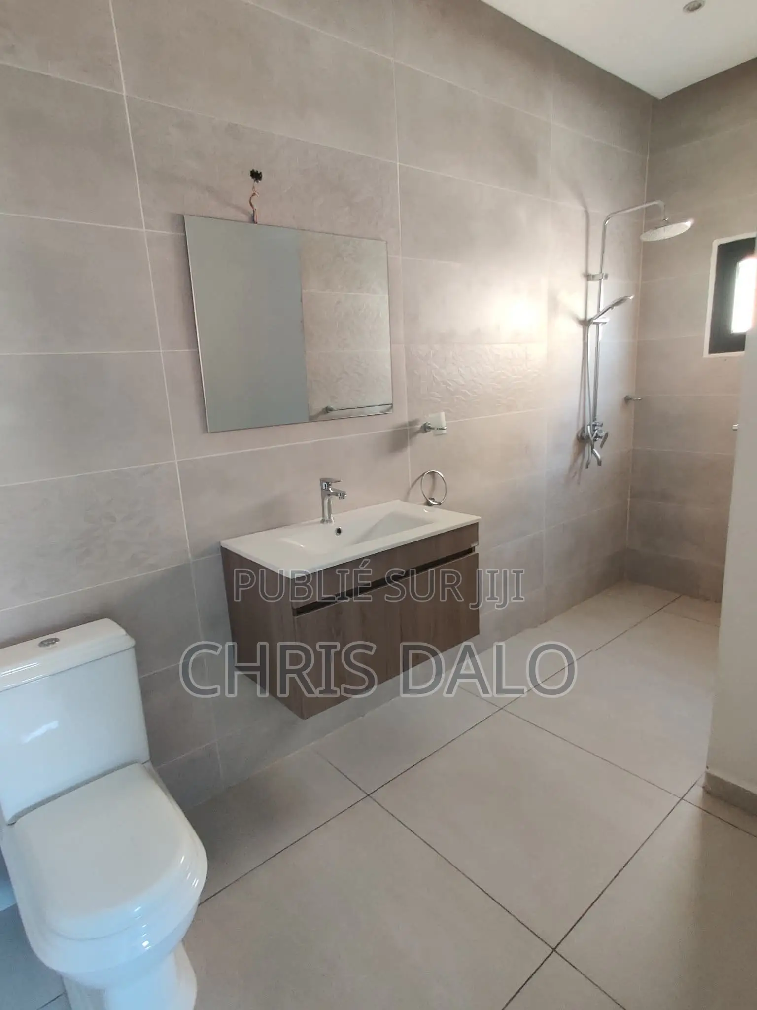 4chbre Duplex dans Roberson, Bingerville à Vendre
