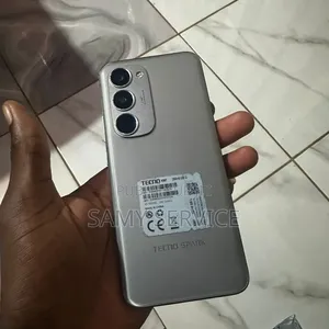 Nouveau Tecno Spark 40 Pro+ 256 GB Argenté