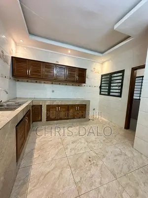 2chbre Appartement dans Roberson, Cocody à Louer