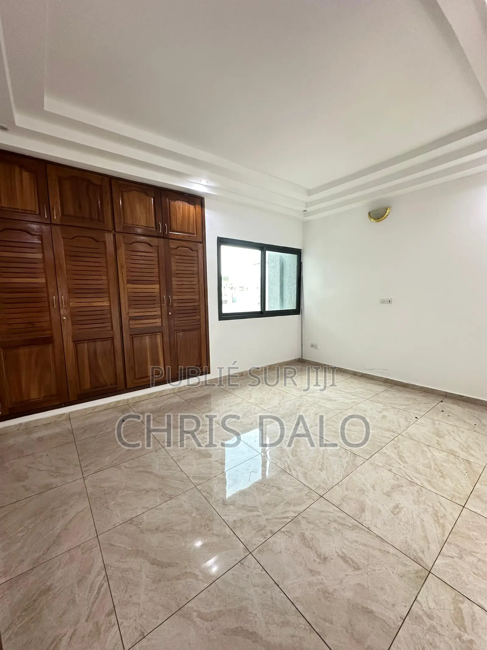 2chbre Appartement dans Roberson, Cocody à Louer
