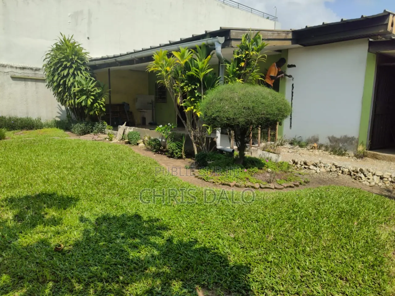 3chbre Villa dans Roberson, Cocody à Louer
