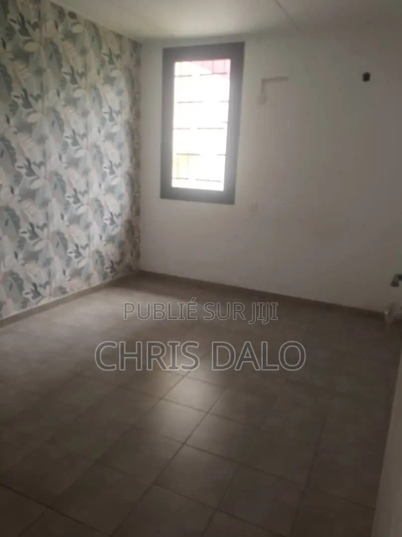 4chbre Villa dans Roberson, Cocody à Louer