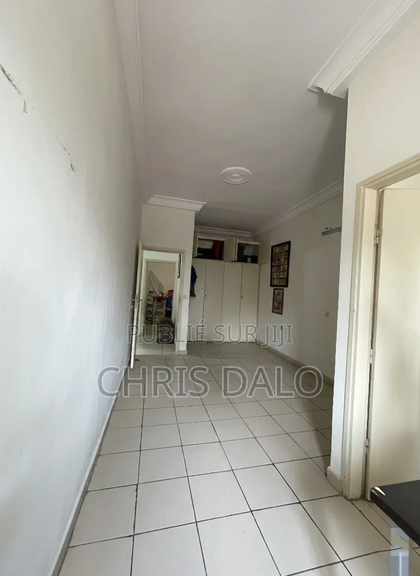 5chbre Duplex dans Roberson, Cocody à Vendre