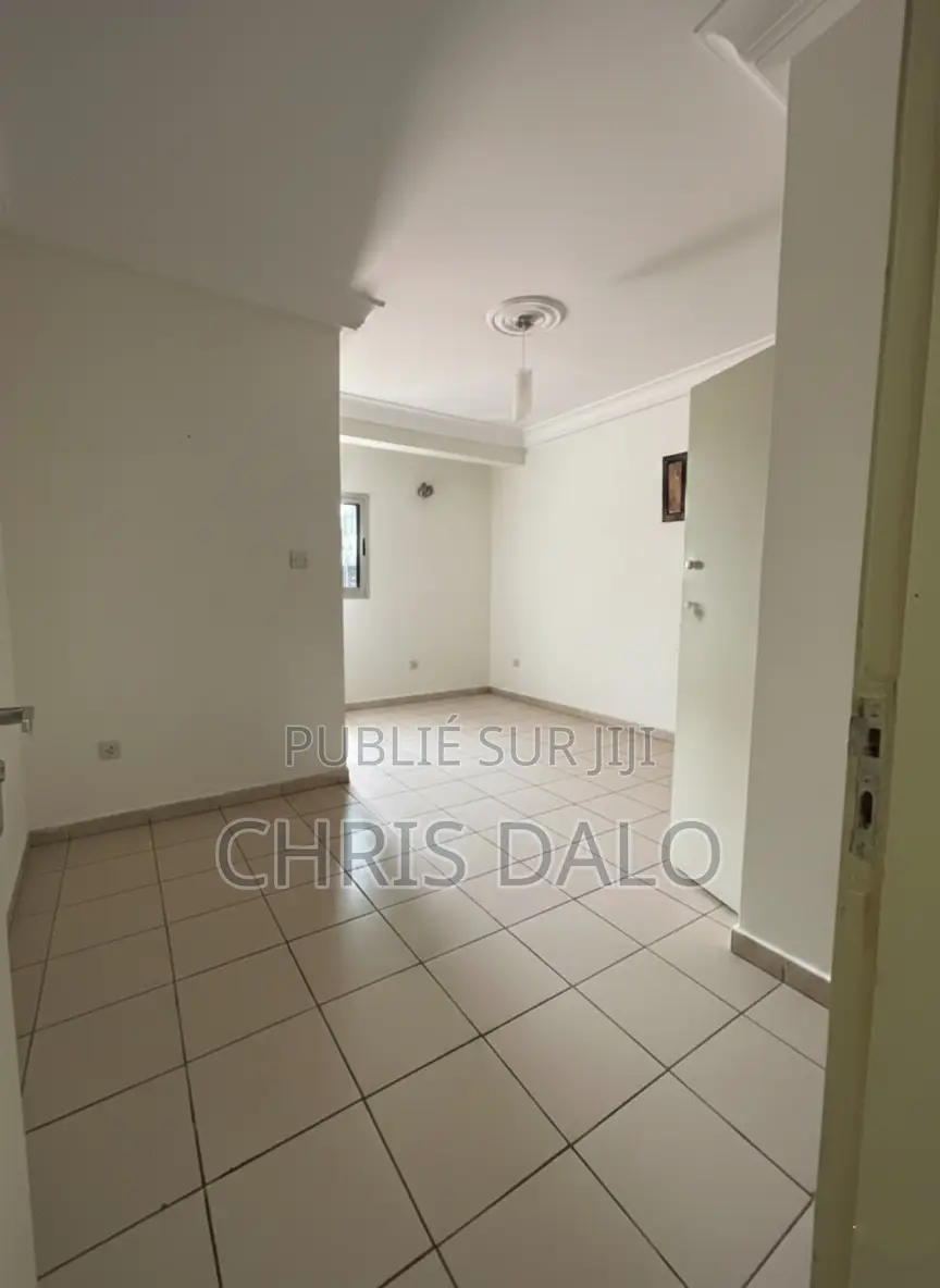 5chbre Duplex dans Roberson, Cocody à Vendre