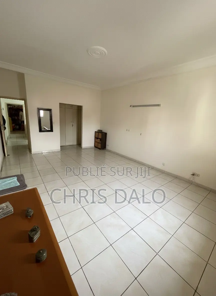 5chbre Duplex dans Roberson, Cocody à Vendre