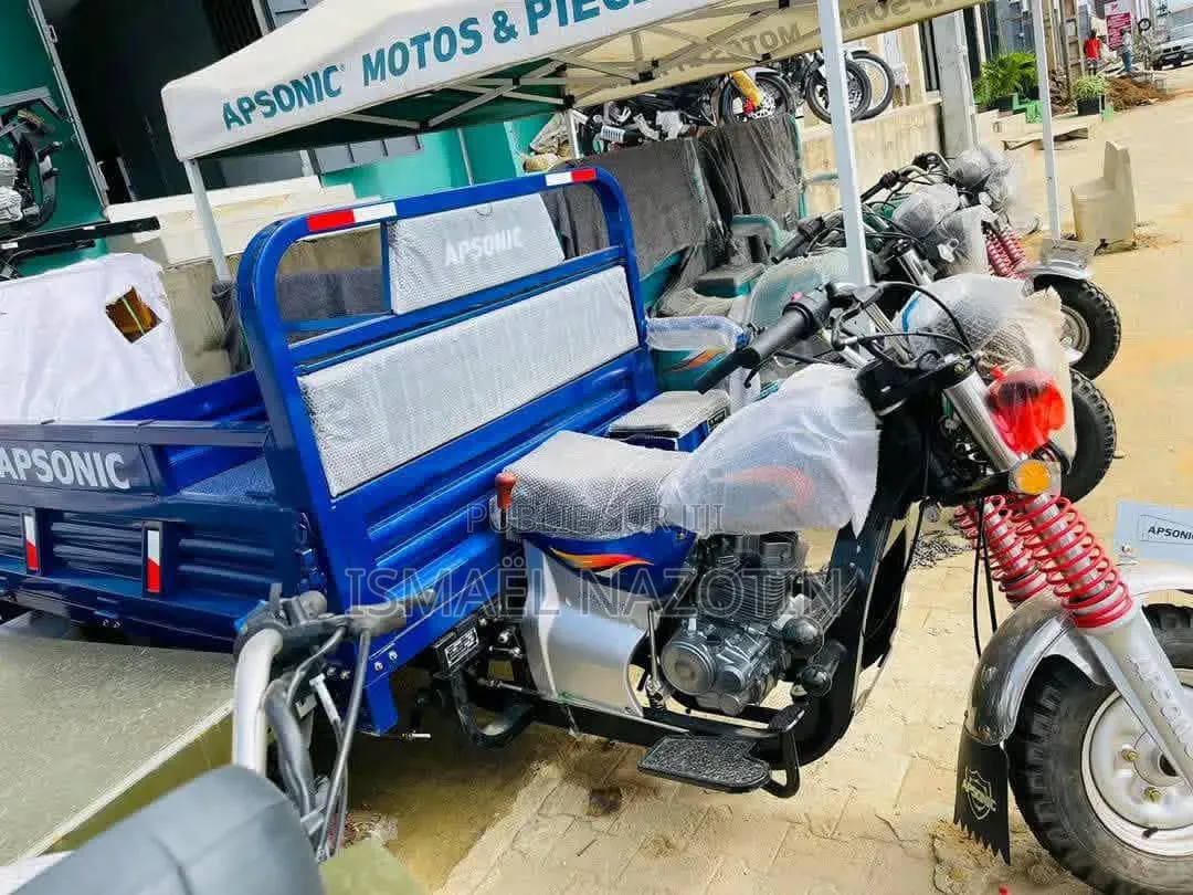 Nouveau TVS HLX 125 1996 Blanc