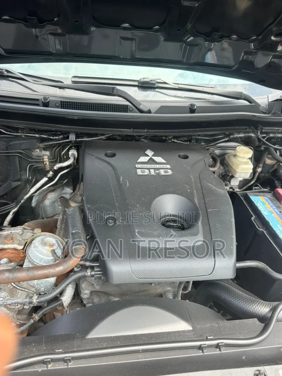 Mitsubishi L200 2022 Gris