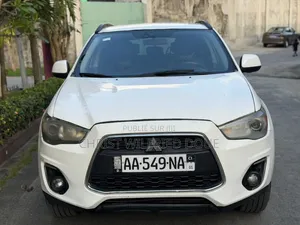 Mitsubishi RVR 2015 Blanc cassé