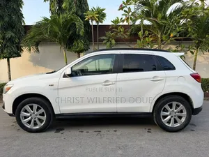 Mitsubishi RVR 2015 Blanc cassé
