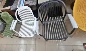 Chaise en Plastique Bien Confortable