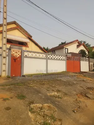 5chbre Duplex dans Ange Immobilier, Cocody à Vendre