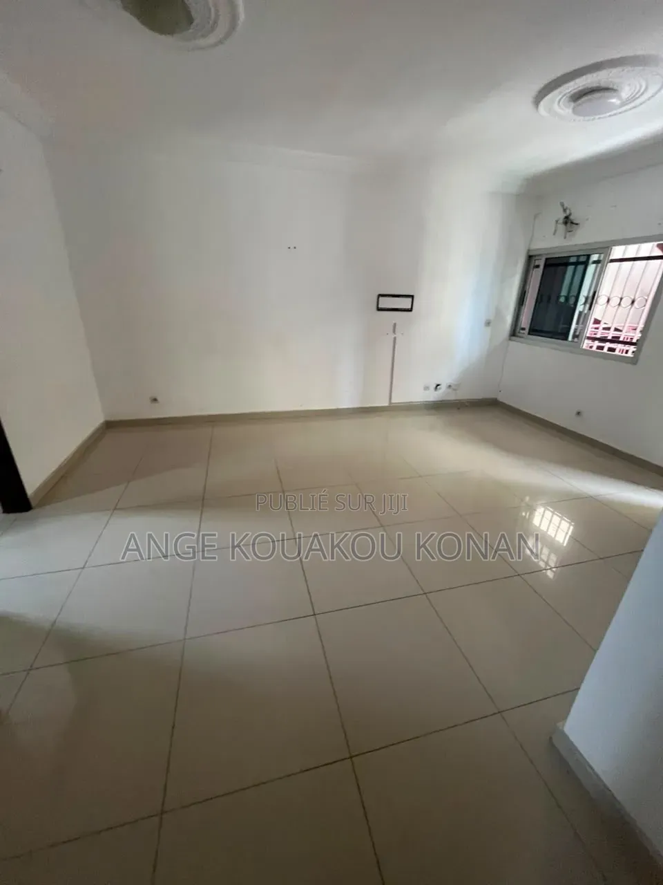 5chbre Duplex dans Ange Immobilier, Cocody à Vendre