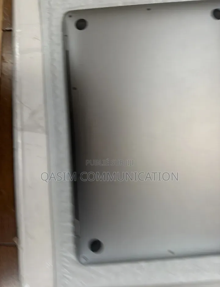 Nouveau Ordinateur portable Apple MacBook 2020 8GB Apple M1 SSD 512GB