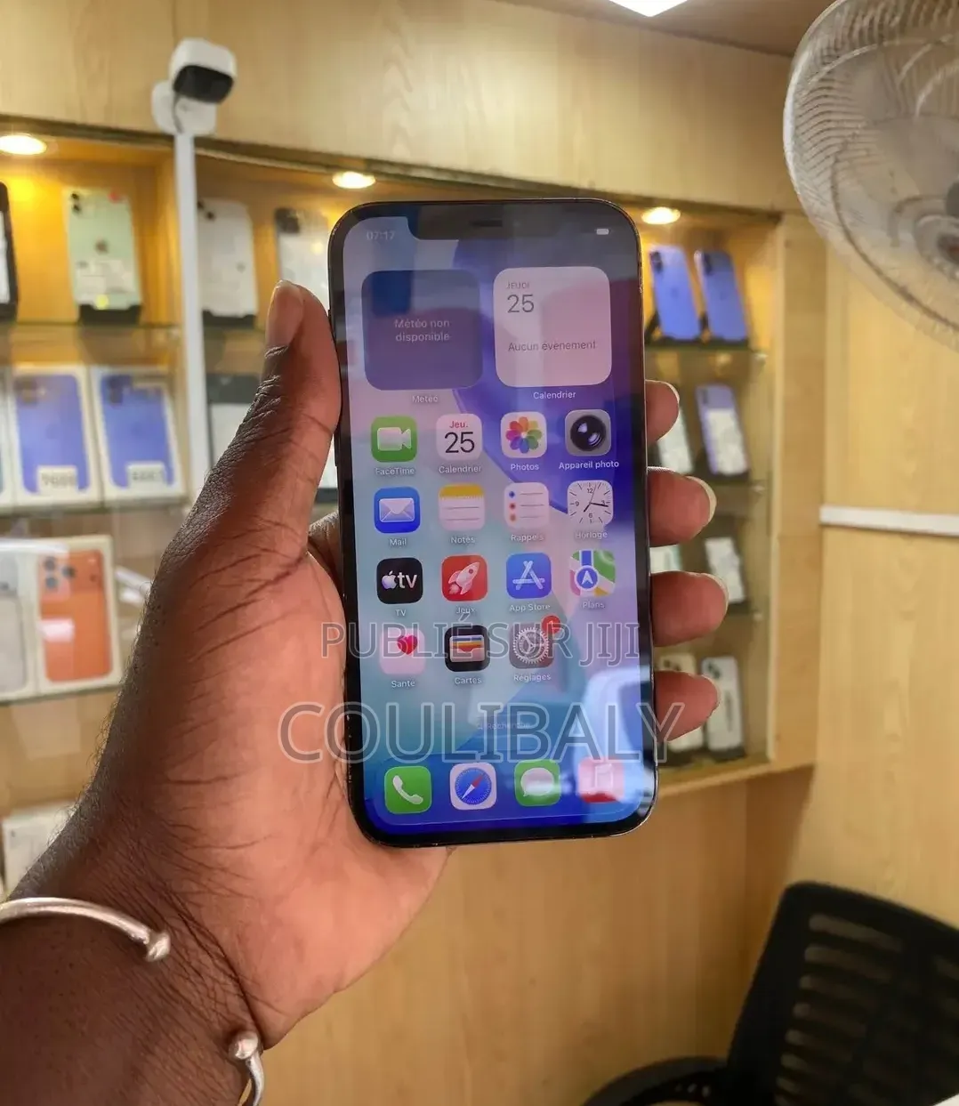 Nouveau Apple iPhone 12 Pro 128 GB Noir