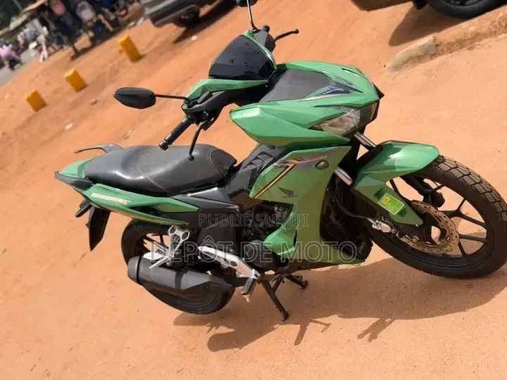 Nouveau Yamaha Autre 2025 Vert