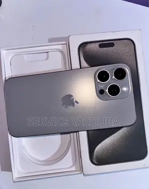 Nouveau Apple iPhone 15 Pro Max 512 GB Gris