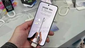 Nouveau Tecno Spark Slim 256 GB Or rose