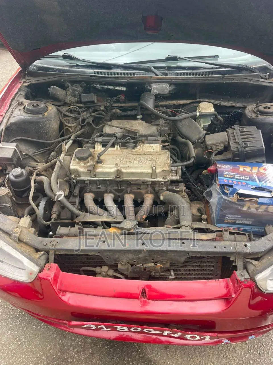 Mitsubishi Colt 2000 Rouge