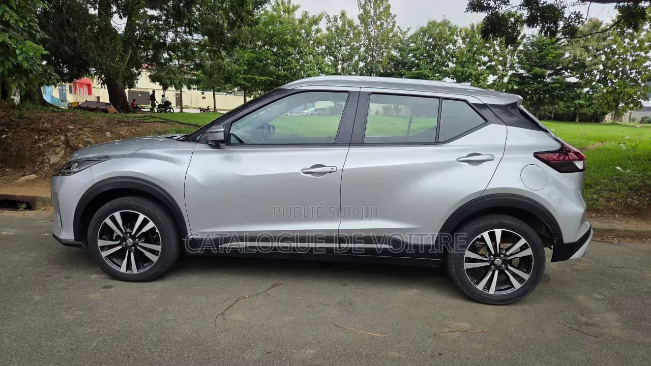 Suzuki Swift 2022 Gris