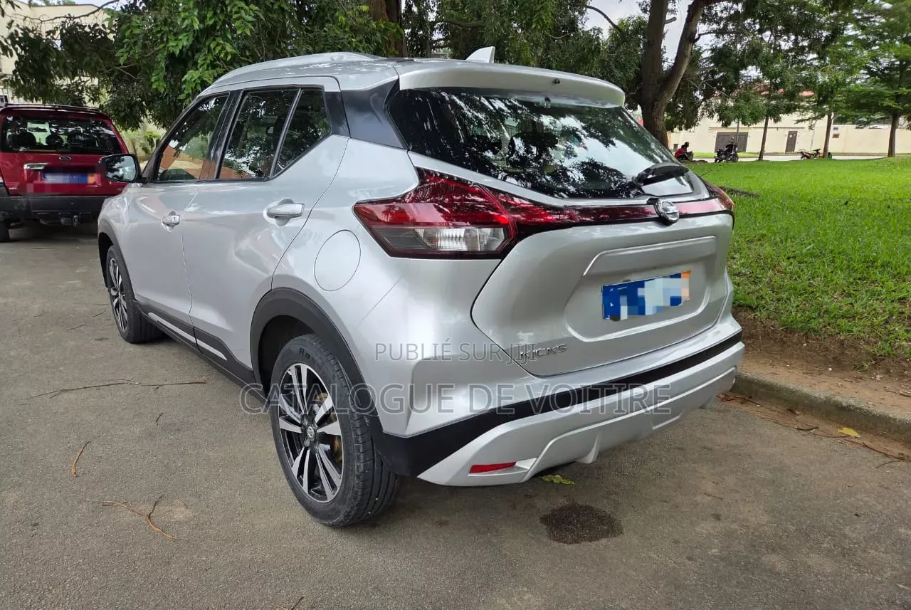 Suzuki Swift 2022 Gris