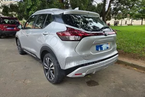Suzuki Swift 2022 Gris