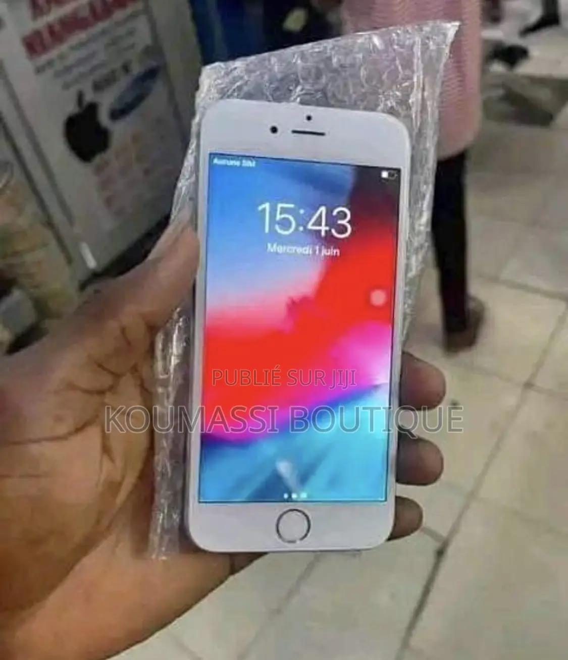Nouveau Apple iPhone 7 128 GB Argenté