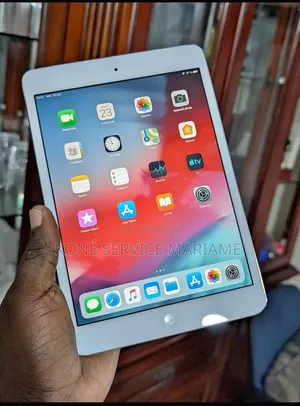 Nouveau Apple iPhone SE (2022) 256 GB Gris