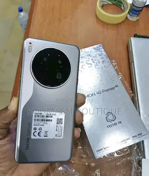 Nouveau Tecno Camon 20 128 GB Noir