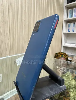 Nouveau Samsung Galaxy A12 128 GB Bleu